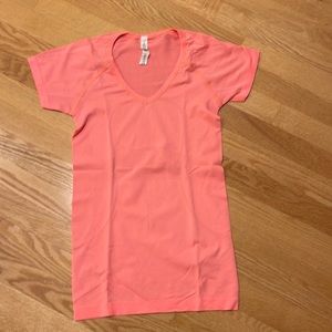 Lululemon swiftly size 4 shirt sleeve
